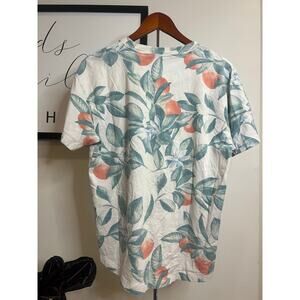 Abercrombie & Fitch Men’s Floral & Peach Graphic T-Shirt | Size Medium